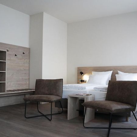 Atlas Hotel Ettenheim-Rust エクステリア 写真